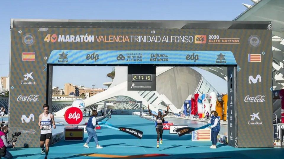 Peres Jepchirchir wins Valencia Marathon