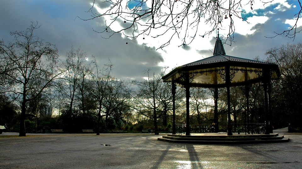 /images/2021/12/battersea-park-bandstand.jpg