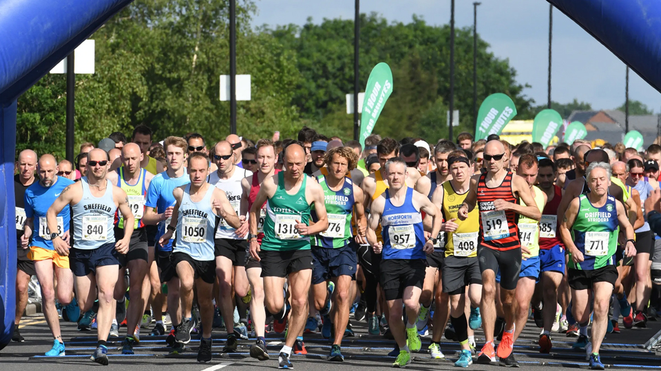 /images/2022/03/doncaster-runners.jpg