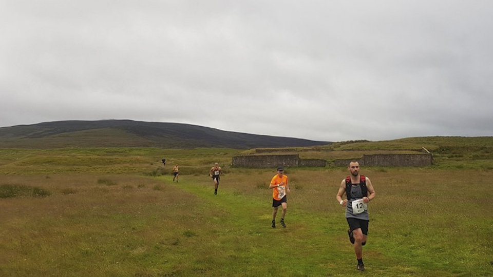 Cairn Table Hill Runners