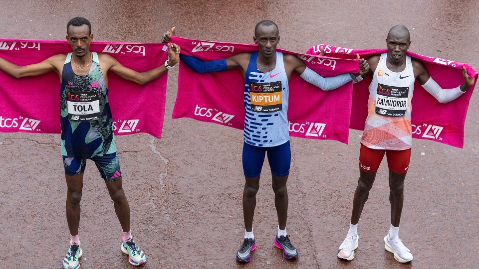 Kelvin Kiptum wins London Marathon 2023