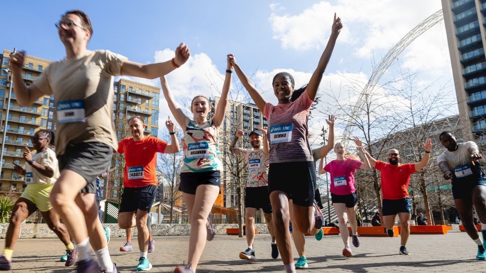 /images/2025/07/asics-ldnx-10k-promo-image.jpg