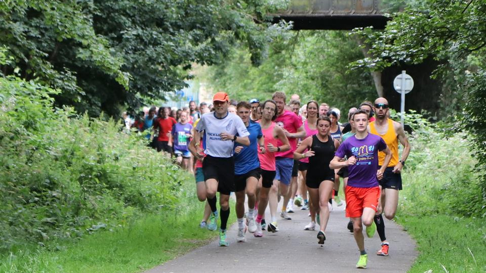 /images/2025/07/woodlands-park-parkrun-copy.jpg