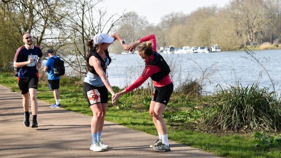 Thames Meander runners show their love