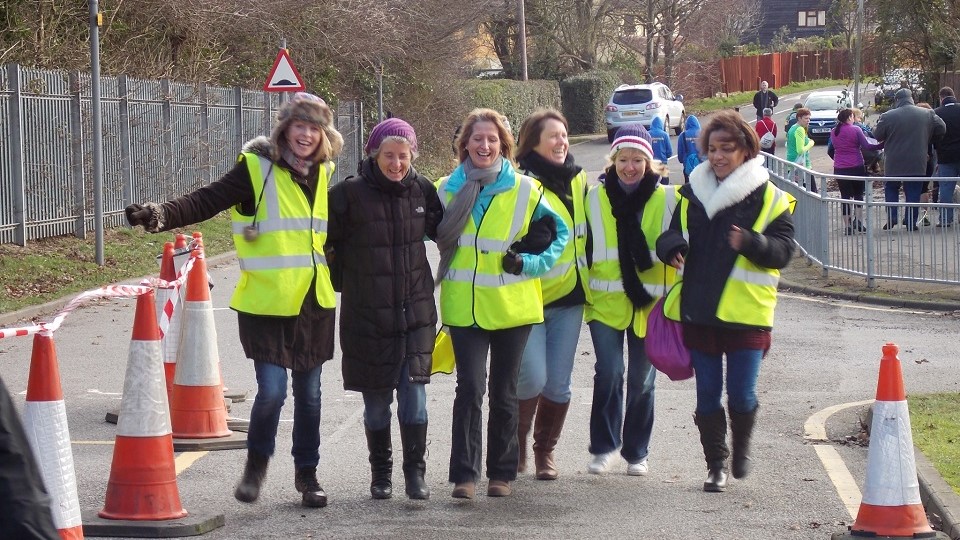 /images/2025/09/buntingford-10-volunteers.jpg